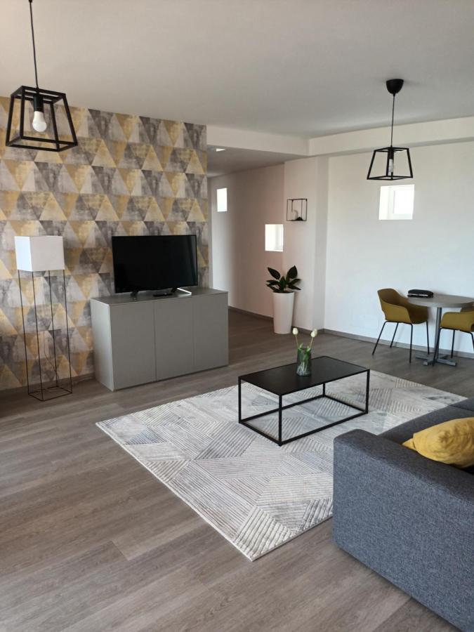 Parizs Garden Apartments Debrecen Extérieur photo